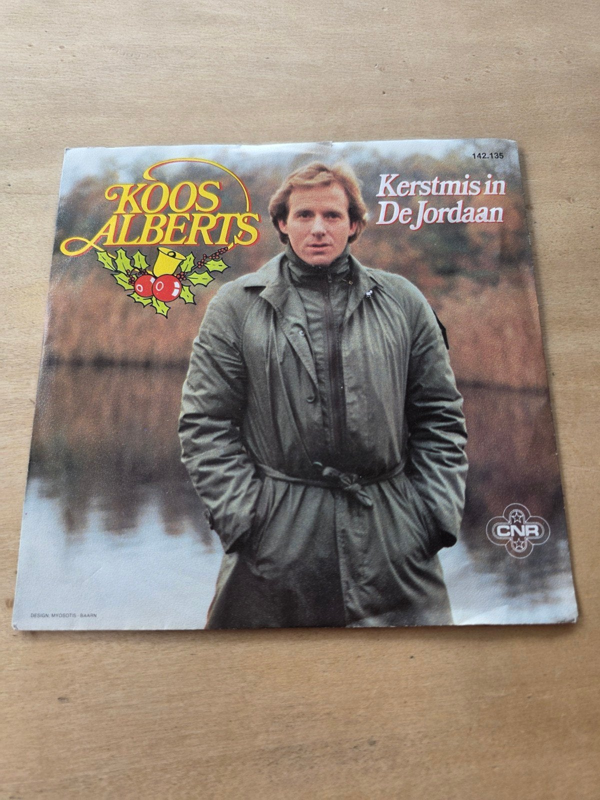 Koos Alberts - Kerstmis in de Jordaan, Fotohoes, Ophalen of Verzenden, Gebruikt, Nederlandstalig