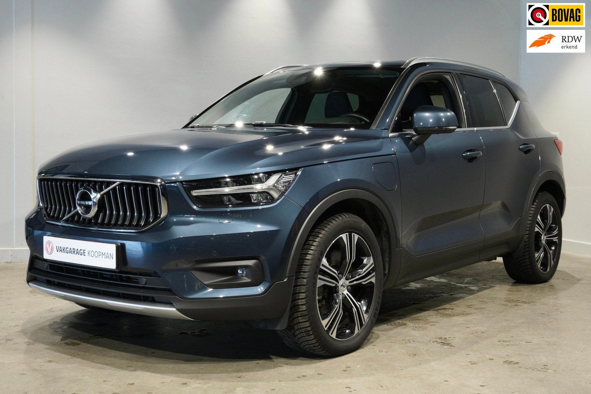 Volvo XC40 1.5 T4 Recharge Inscription Expression ACC|H&K|Do, Dealer onderhouden, Euro 6, 129 pk, Blauw