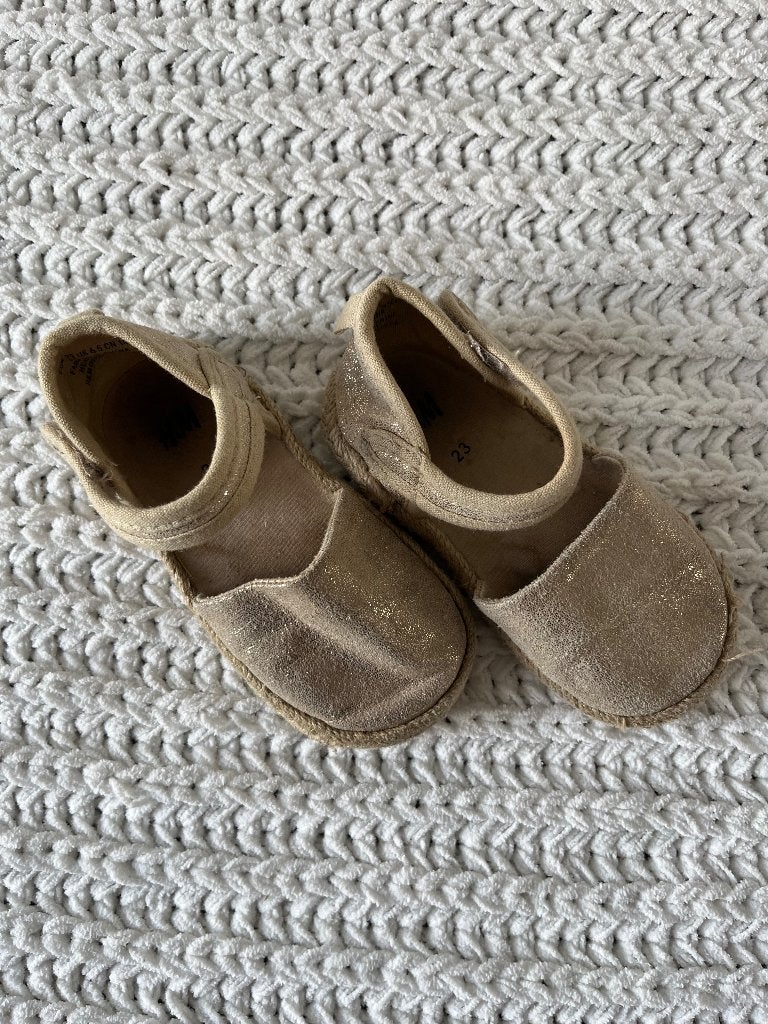 Babysandalen meisjes maat 23, Kinderen en Baby's, Babykleding | Schoentjes en Sokjes, Gebruikt, Meisje, Ophalen of Verzenden, Overige typen