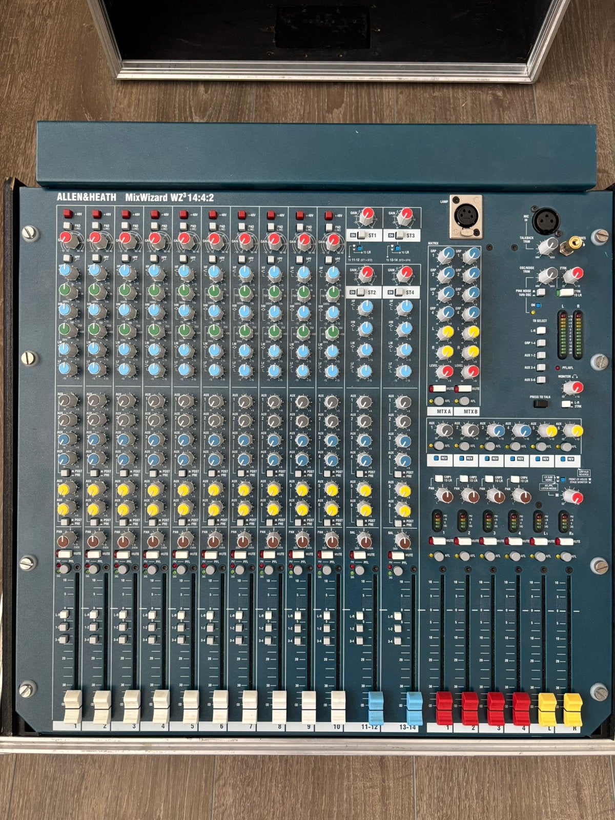 Allen & Heath MixWizard WZ3 14:4:2 + Flightcase, Ophalen, Gebruikt, 10 tot 20 kanalen, Microfooningang