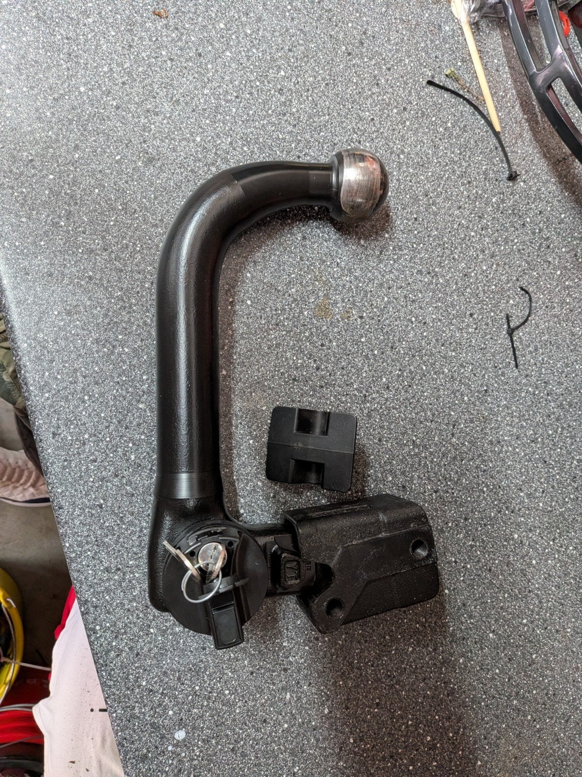 Originele trekhaakkogel Lynk & Co. incl. adapter, Ophalen of Verzenden, Gebruikt