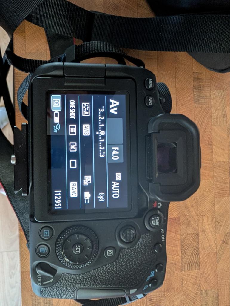 Canon EOS 90D DSLR Camera met 3 Sigma lenzen en accessoires, Ophalen, Spiegelreflex, Canon, Zo goed als nieuw