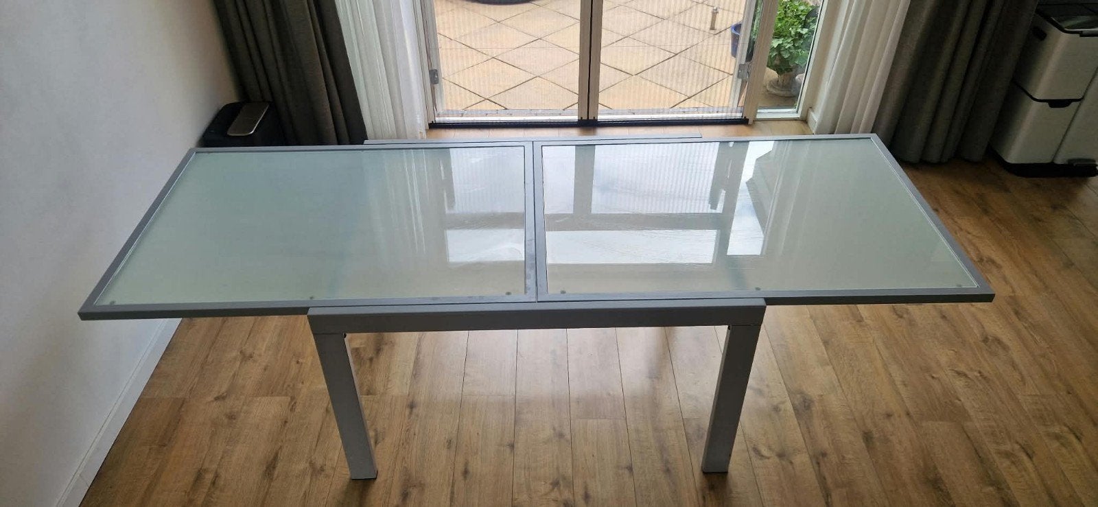 GRATIS Glazen eetkamer tafel uitschuifbaar, Ophalen, Gebruikt, 200 cm of meer, 50 tot 100 cm