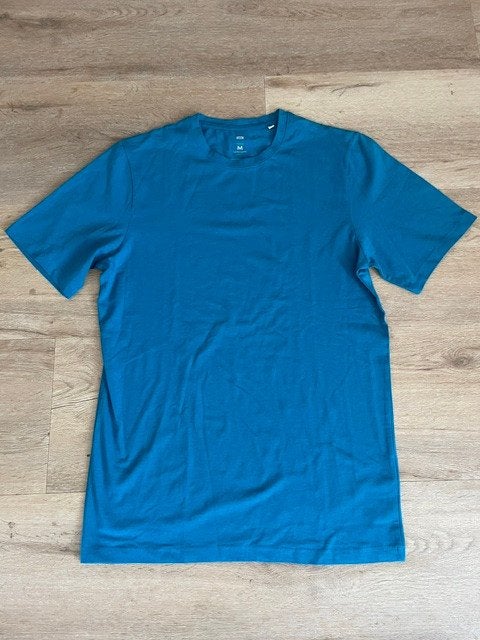 Blauw T-shirt - maat M en wit T-shirt maat S (M?), Kleding | Dames, T-shirts, Maat 38/40 (M), Blauw, Ophalen of Verzenden, Zo goed als nieuw