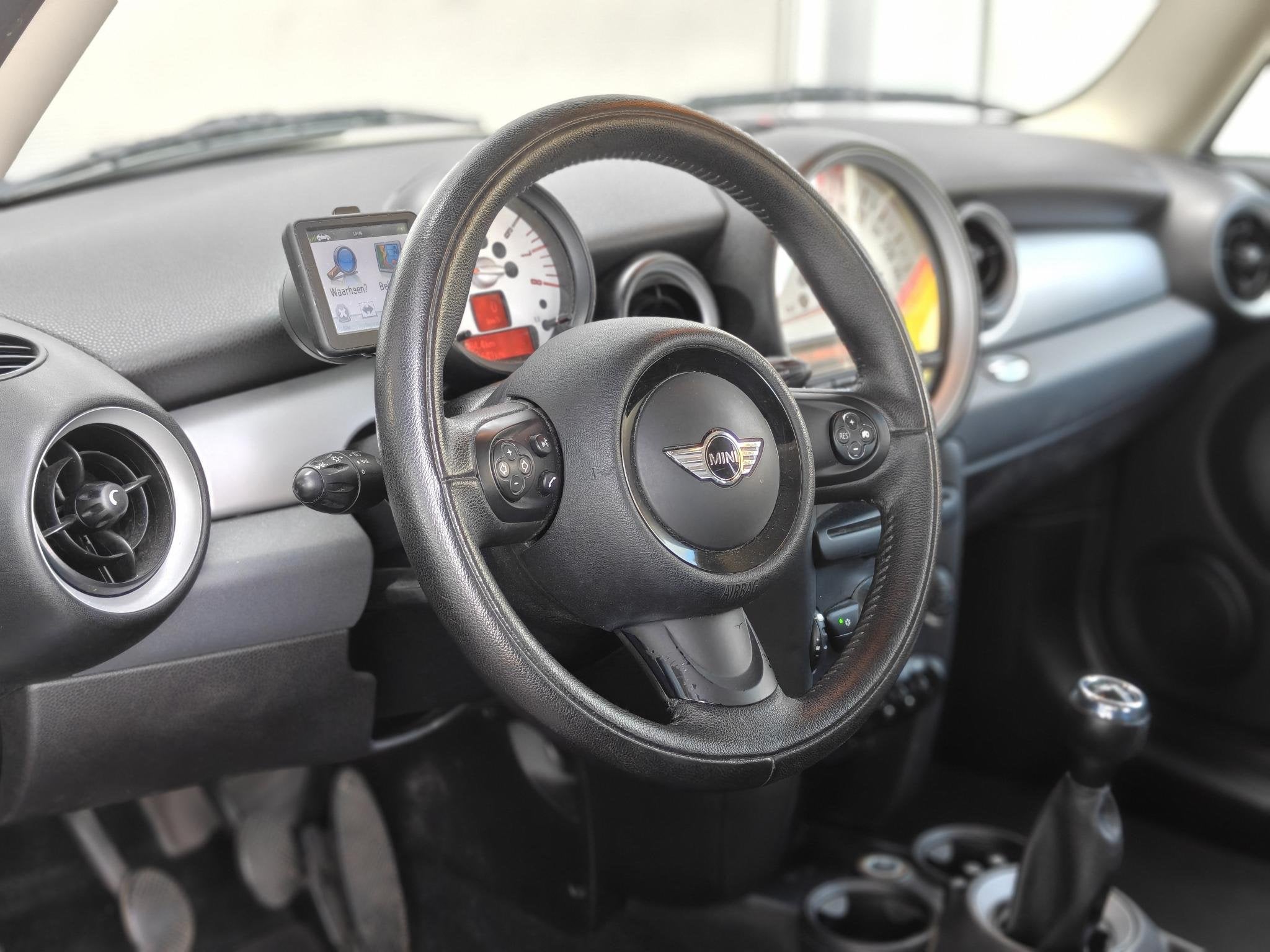 MINI 3-Deurs 1.6 One Business Line, Voorwielaandrijving, Euro 5, Stof, Zwart