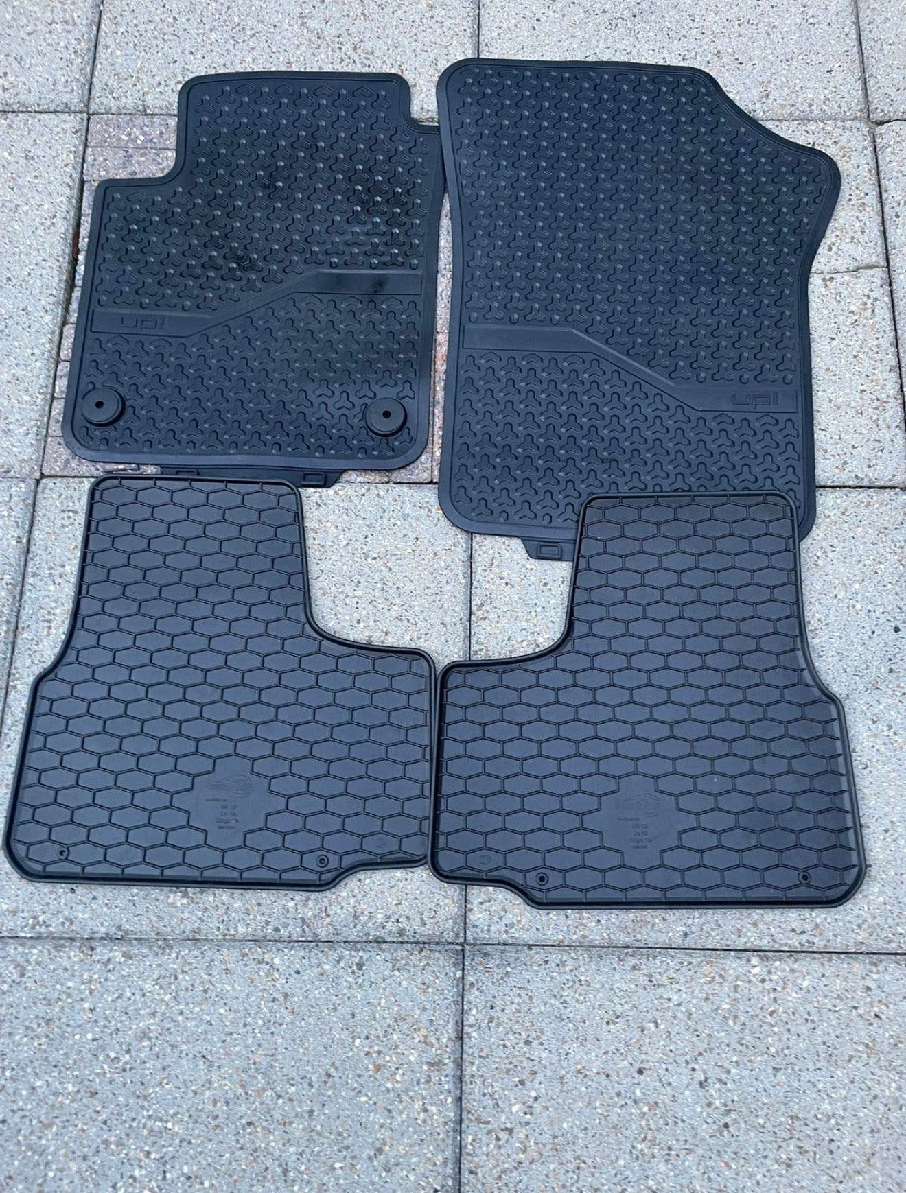 Automatten Volkswagen UP, Auto diversen, Ophalen of Verzenden, Zo goed als nieuw