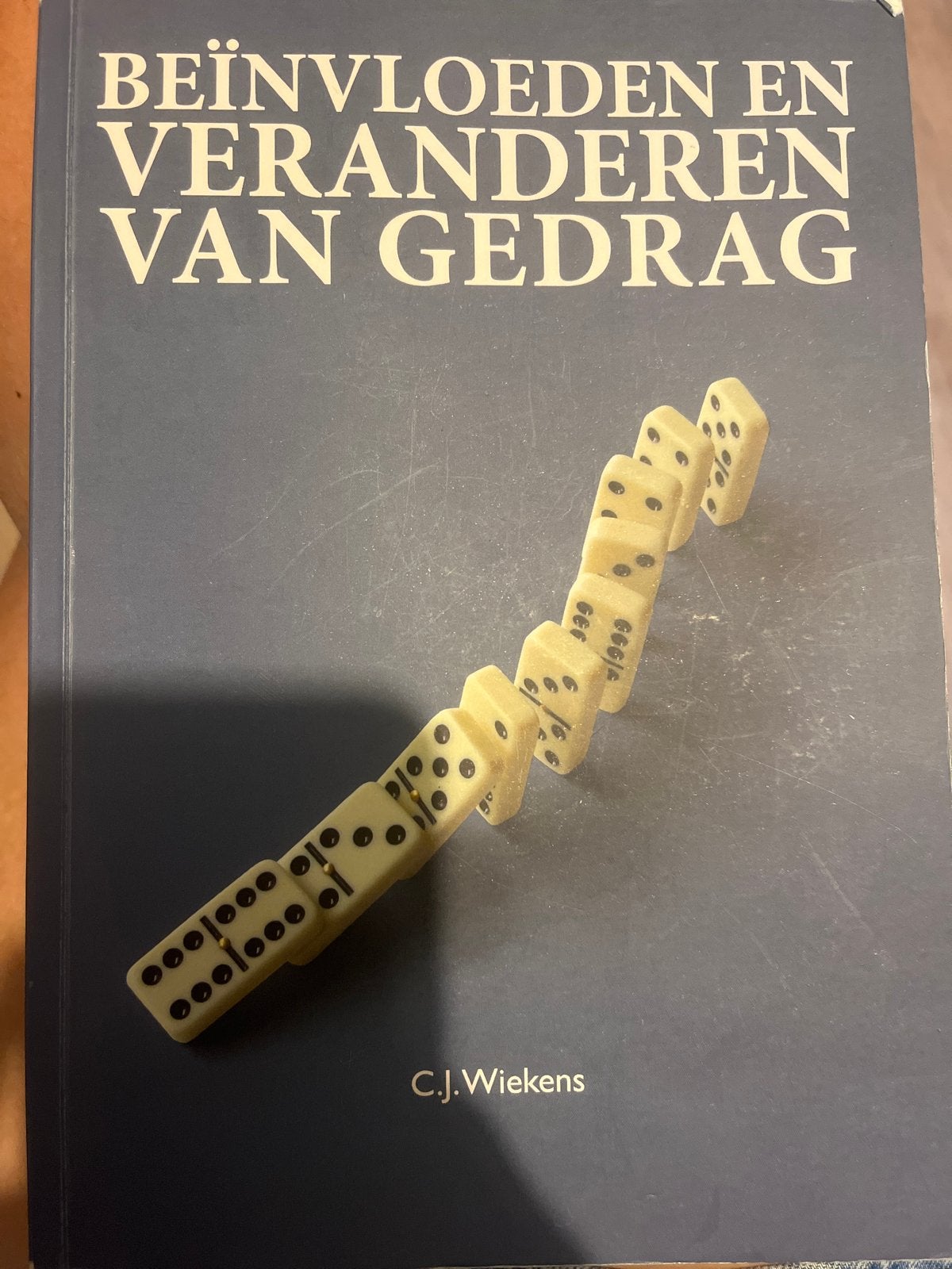 Beïnvloeden en veranderen van gedrag - C.J. Wiekens, Ophalen, Gelezen, Sociale psychologie