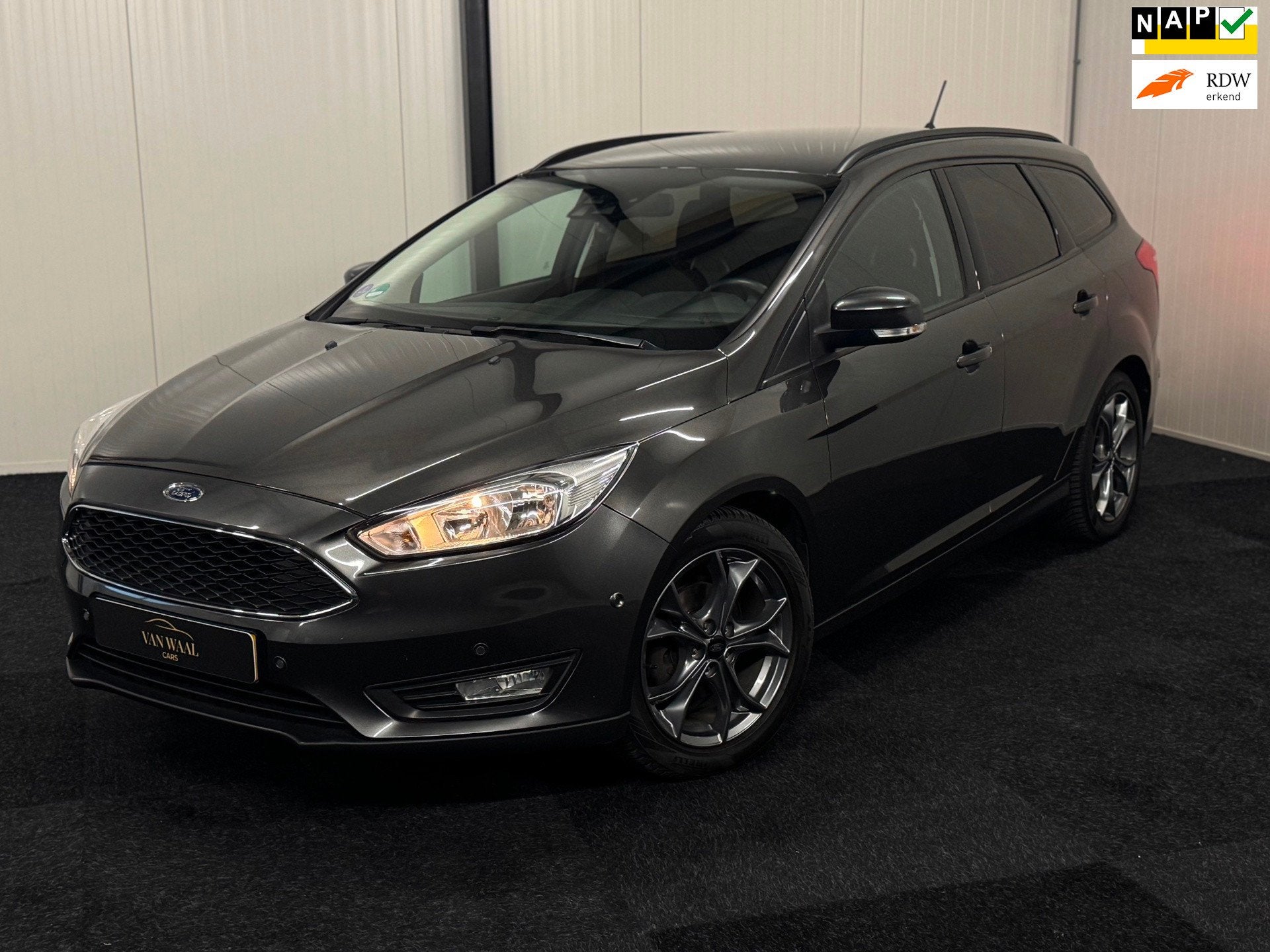 Ford Focus Wagon 1.0 2018 101PK CRUISE/CARPLAY/AIRCO/PDC/TRE, Auto's, Dealer onderhouden, Gebruikt, Automatische klimaatregeling