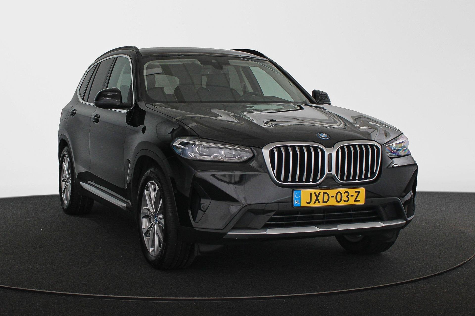 BMW X3 xDrive30e SOH 99% Sportstoelen Stoelverwarming 19" Ac, 1998 cc, Gebruikt, 4 cilinders, 2000 kg