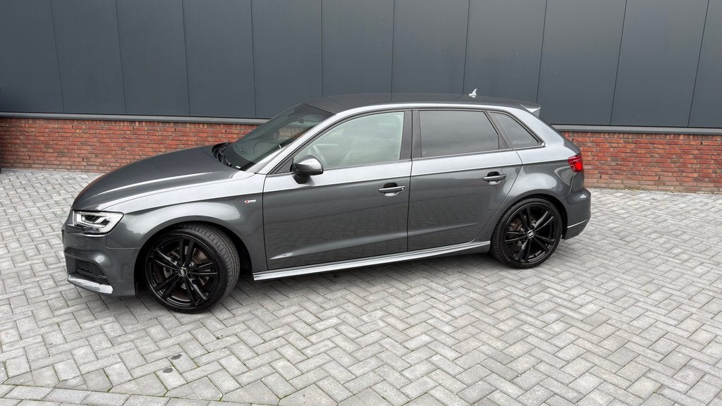 Audi A3 Sportback 2.0 TFSI quattro S line | S tronic, Auto's, Dealer onderhouden, 730 kg, Zwart, 1984 cc