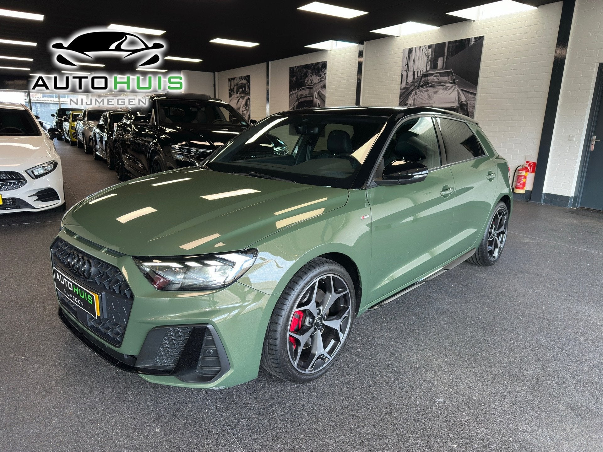 Audi A1 Sportback 40 TFSI S Line edition one Sonos ACC Half, Euro 6, 4 cilinders, 1984 cc, Bedrijf