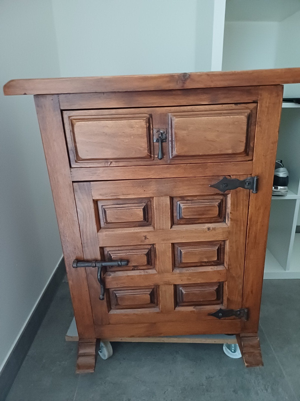 spaans kastje, Huis en Inrichting, Kasten | Ladekasten, Ophalen, Gebruikt, 1 of 2 laden, Spaans