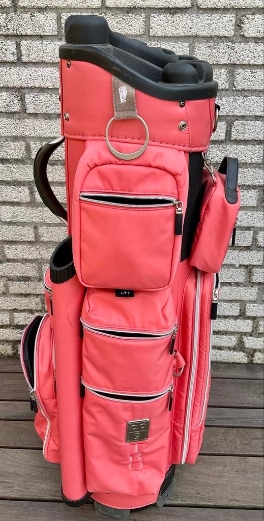 Bennington QO9 Trolley Golftas - Coral, Sport en Fitness, Golf, Ophalen, Zo goed als nieuw, Tas, Overige merken