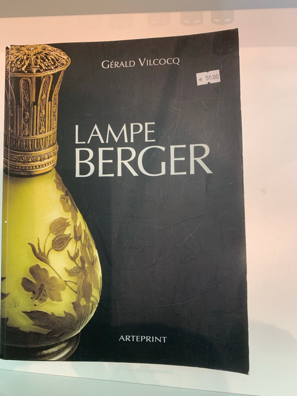 Lampe Berger boek door Gérald Vilcocq - ARTEPRINT, Ophalen, Zo goed als nieuw, Europa overig