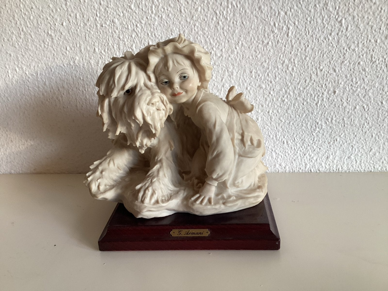 Giuseppe Armani Beeld: Meisje met Hond (1982 Florence), Ophalen of Verzenden, Zoogdier, Wit, Beeld