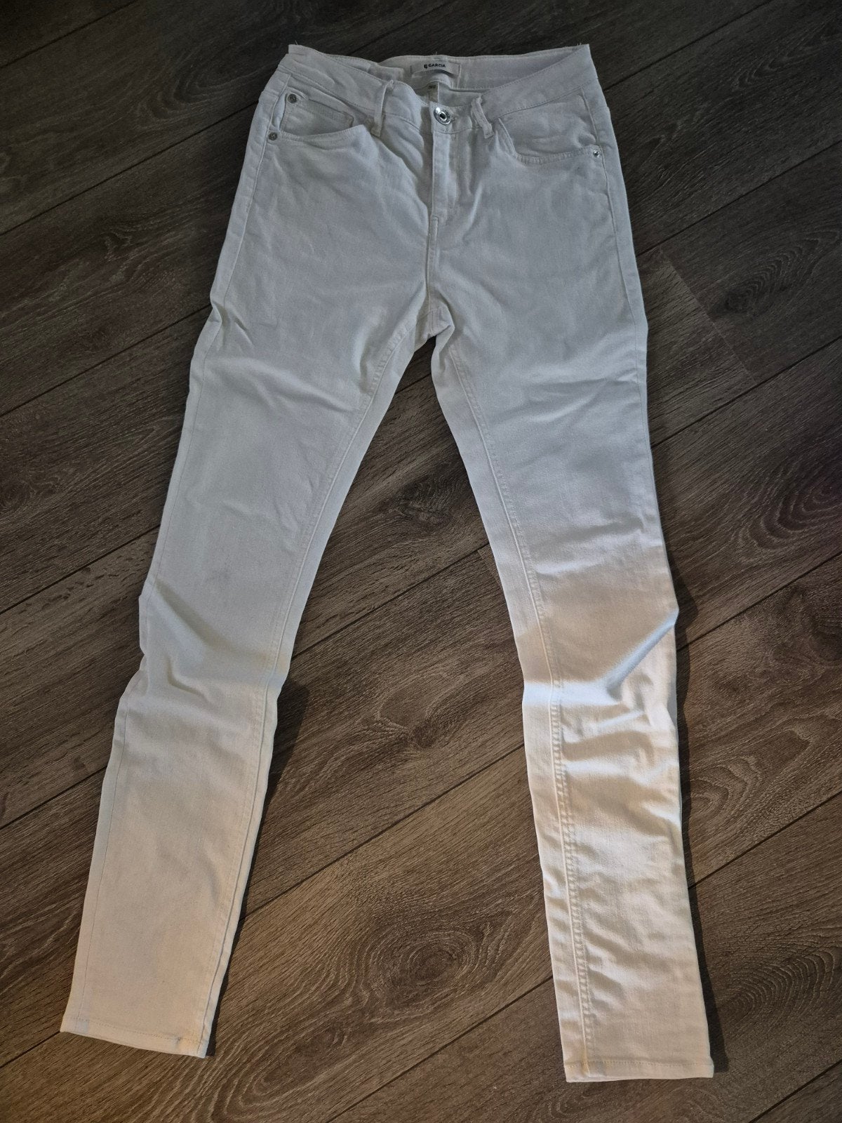 Garcia Jeans wit skinny W29/L32 - Zo goed als nieuw, Wit, Ophalen of Verzenden, Zo goed als nieuw, W28 - W29 (confectie 36)