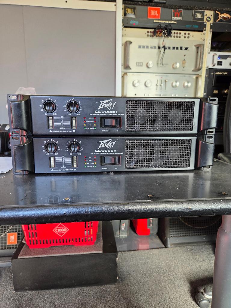 versterkers Peavey CS-2000H, Ophalen, Gebruikt, 1000 watt of meer, P.A.