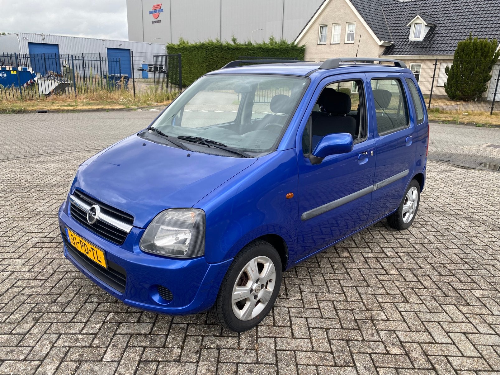 Opel Agila 1.2-16V 2004 - AIRCO - TREKHAAK - NETJES - NAP KM, Auto's, Opel, Voorwielaandrijving, Blauw, Origineel Nederlands, Handgeschakeld
