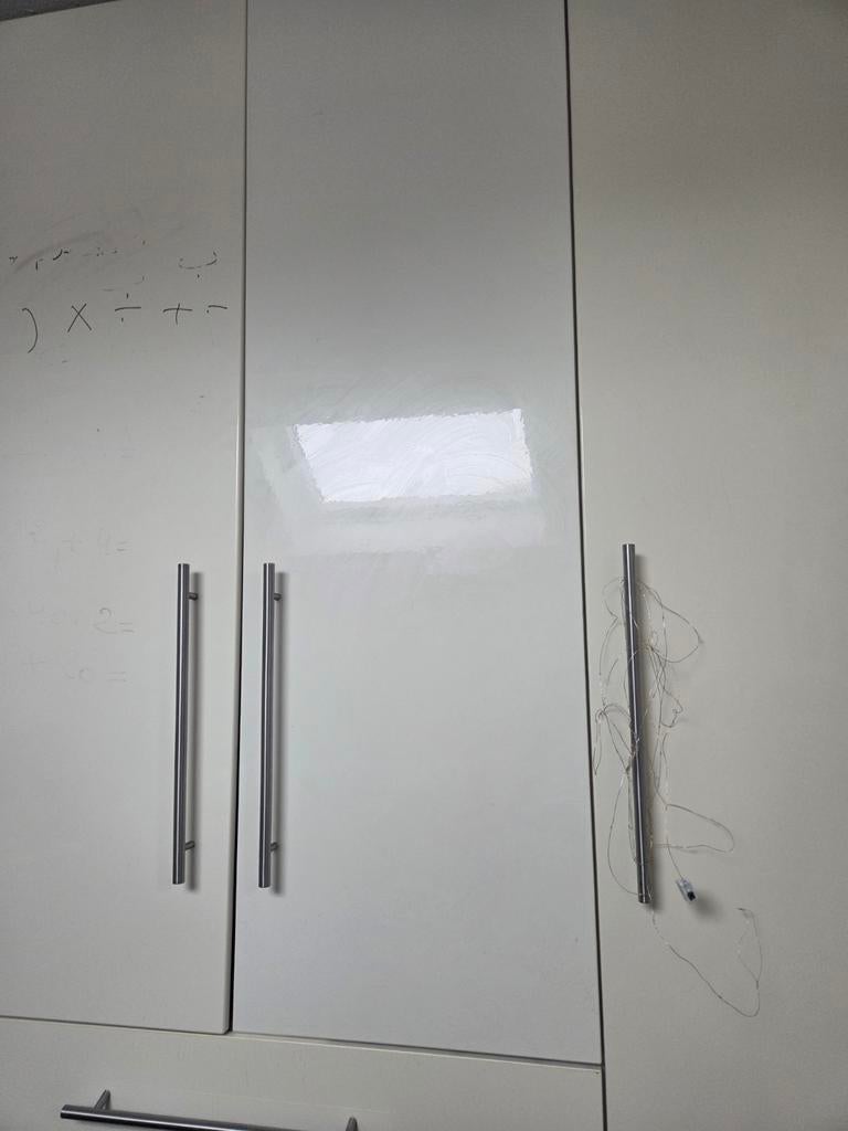 IKEA kast met lades en deuren - wit hoogglans, Kunststof, Gebruikt, 100 tot 150 cm, 200 cm of meer