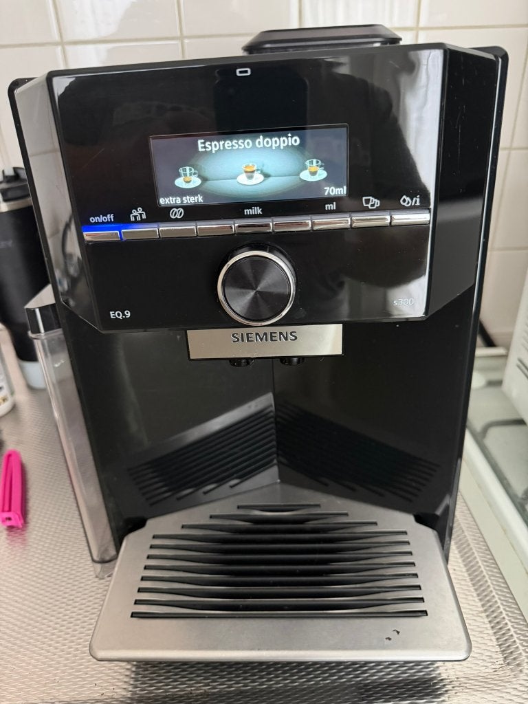 Siemens EQ9 S300 machine, Ophalen, Afneembaar waterreservoir, Koffiemachine, Koffiebonen