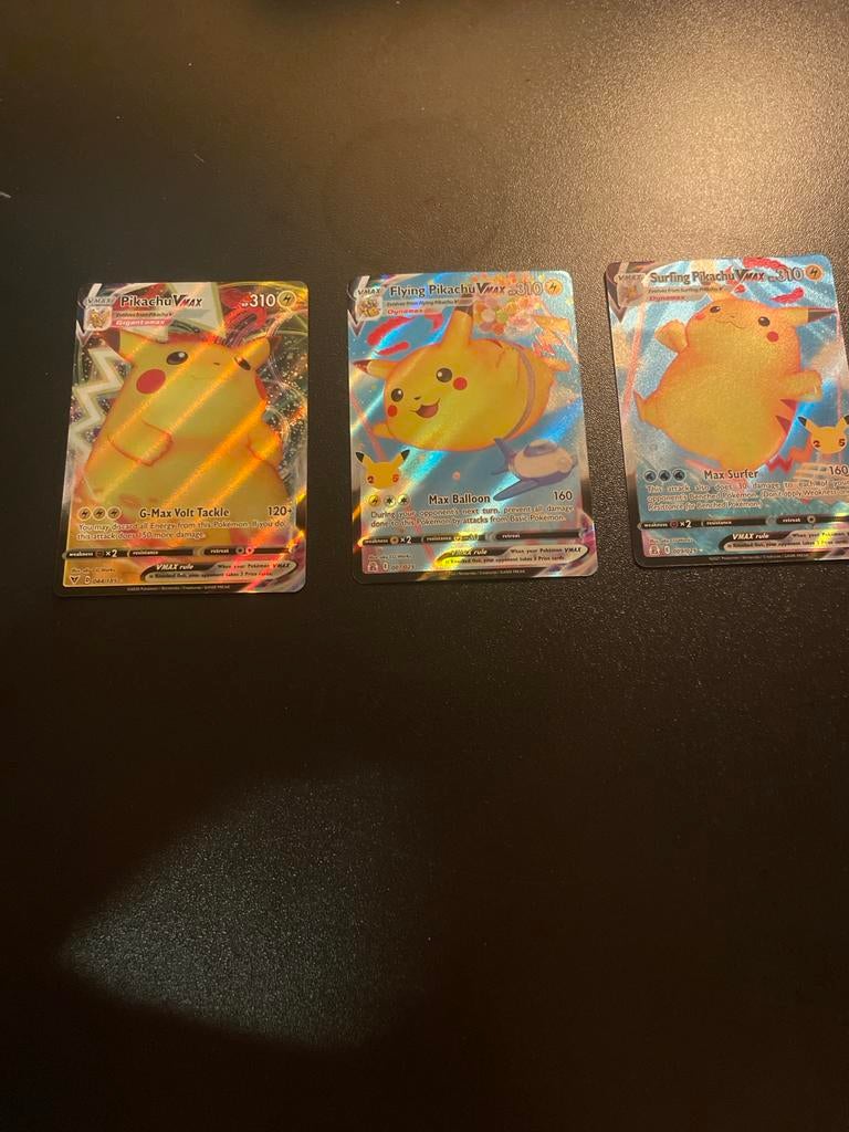 Pokémon Pikachu VMAX kaarten, Ophalen of Verzenden, Gebruikt, Meerdere kaarten, Foil