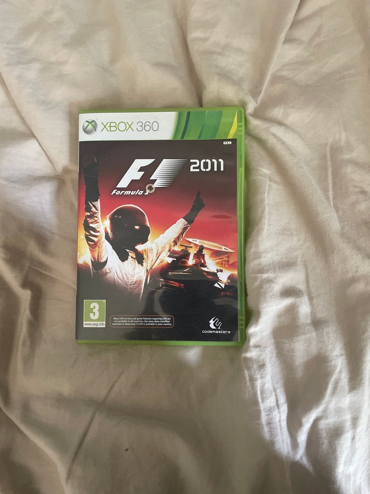 F1 2011 Xbox 360 - Racegame Codemasters, Online, Gebruikt, Racen en Vliegen, 2 spelers