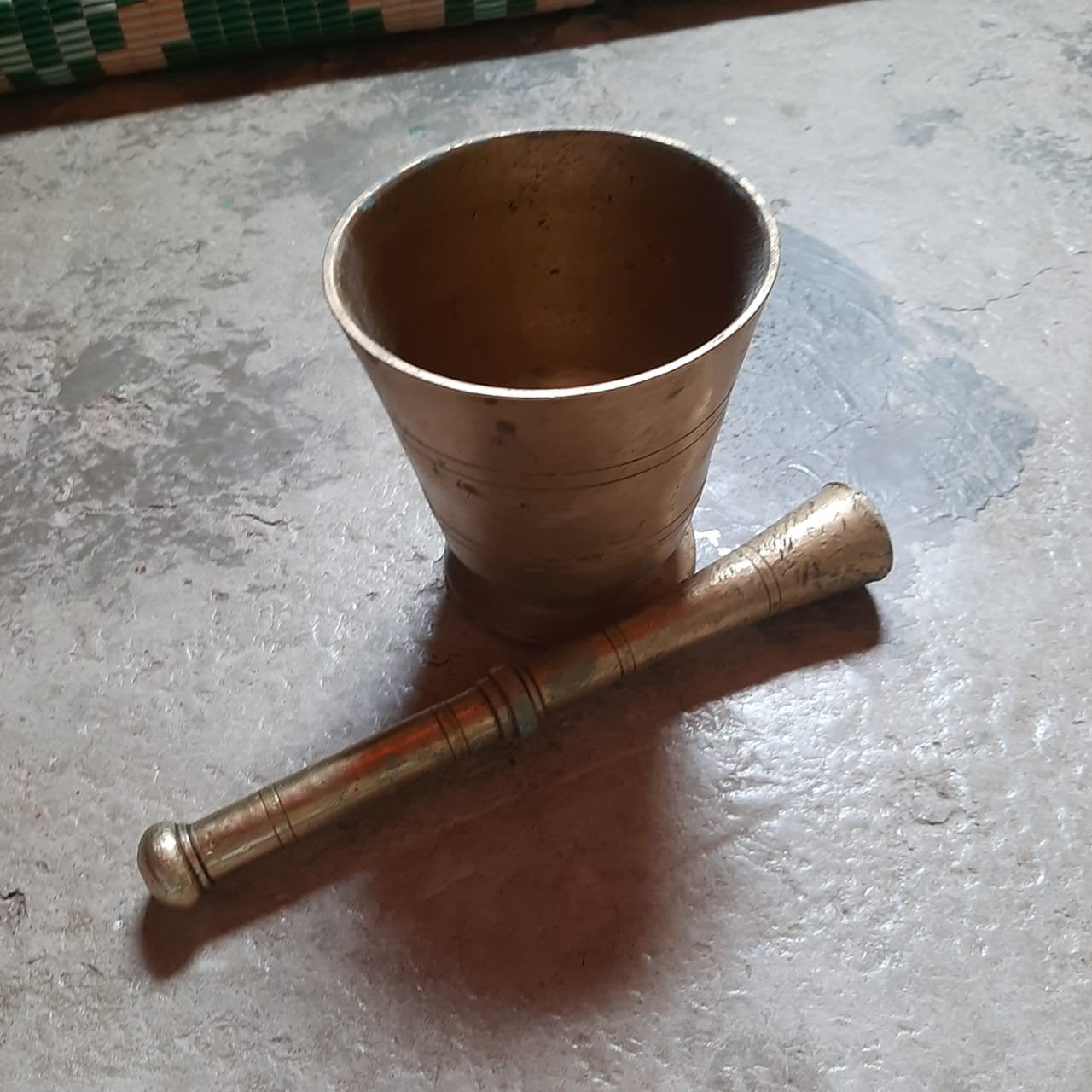 Antieke koperen vijzel met stamper - Decoratief, Ophalen