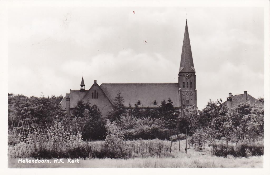 Hellendoorn. R.K. Kerk.  **, Verzenden, 1940 tot 1960, Ongelopen, Overijssel