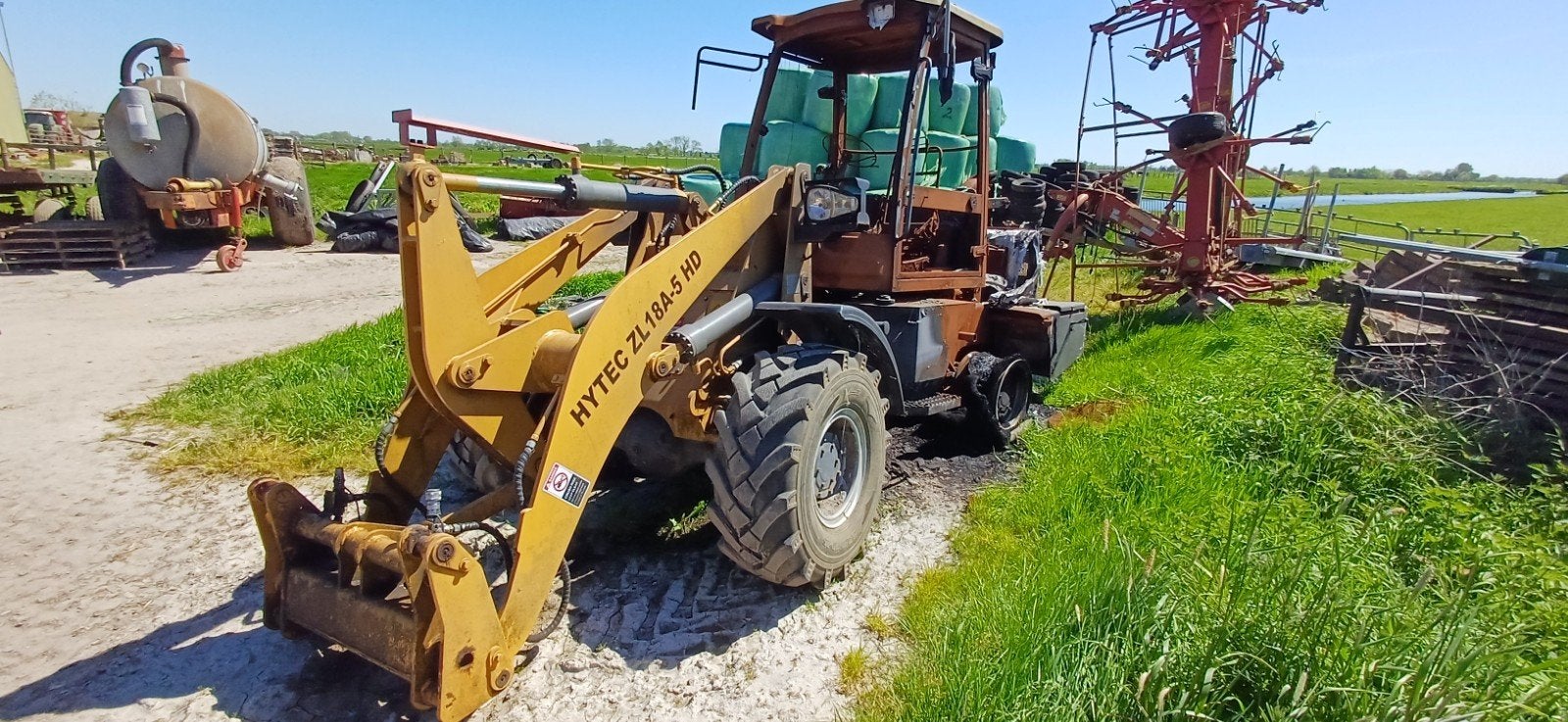 Te Koop:Shovel  Hytec ZL 18 A5-HD voor onderdelen, Ophalen, Gebruikt