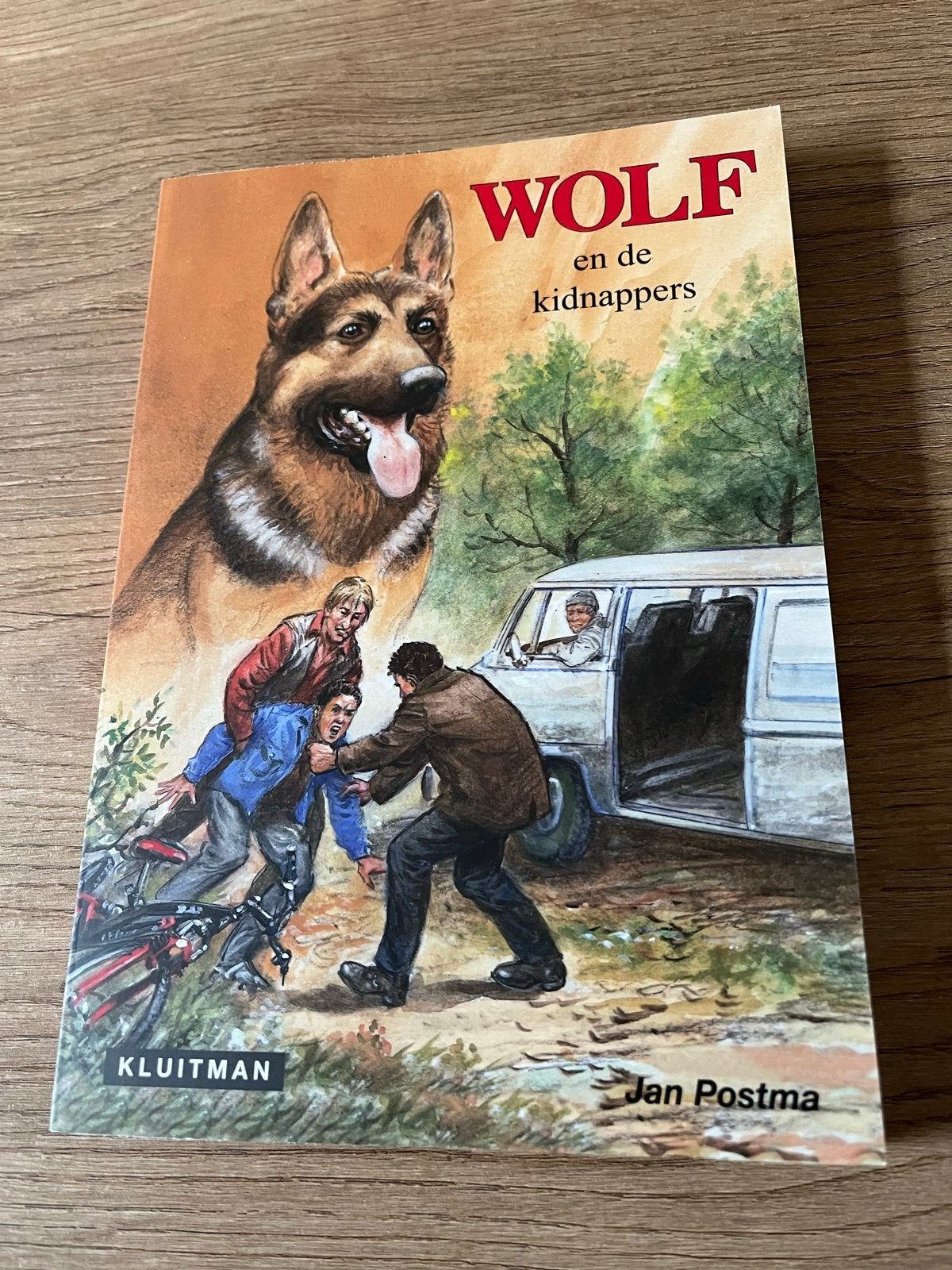 Wolf en de kidnappers - Jan Postma (Kluiman), Boeken, Ophalen, Zo goed als nieuw, Fictie algemeen