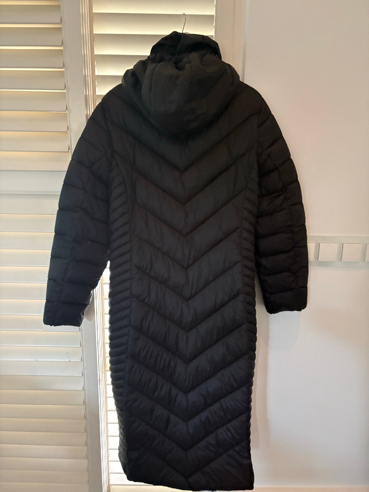 Michael Kors lange puffer jas met capuchon - Maat L, Ophalen of Verzenden, Zo goed als nieuw, Maat 42/44 (L), Zwart