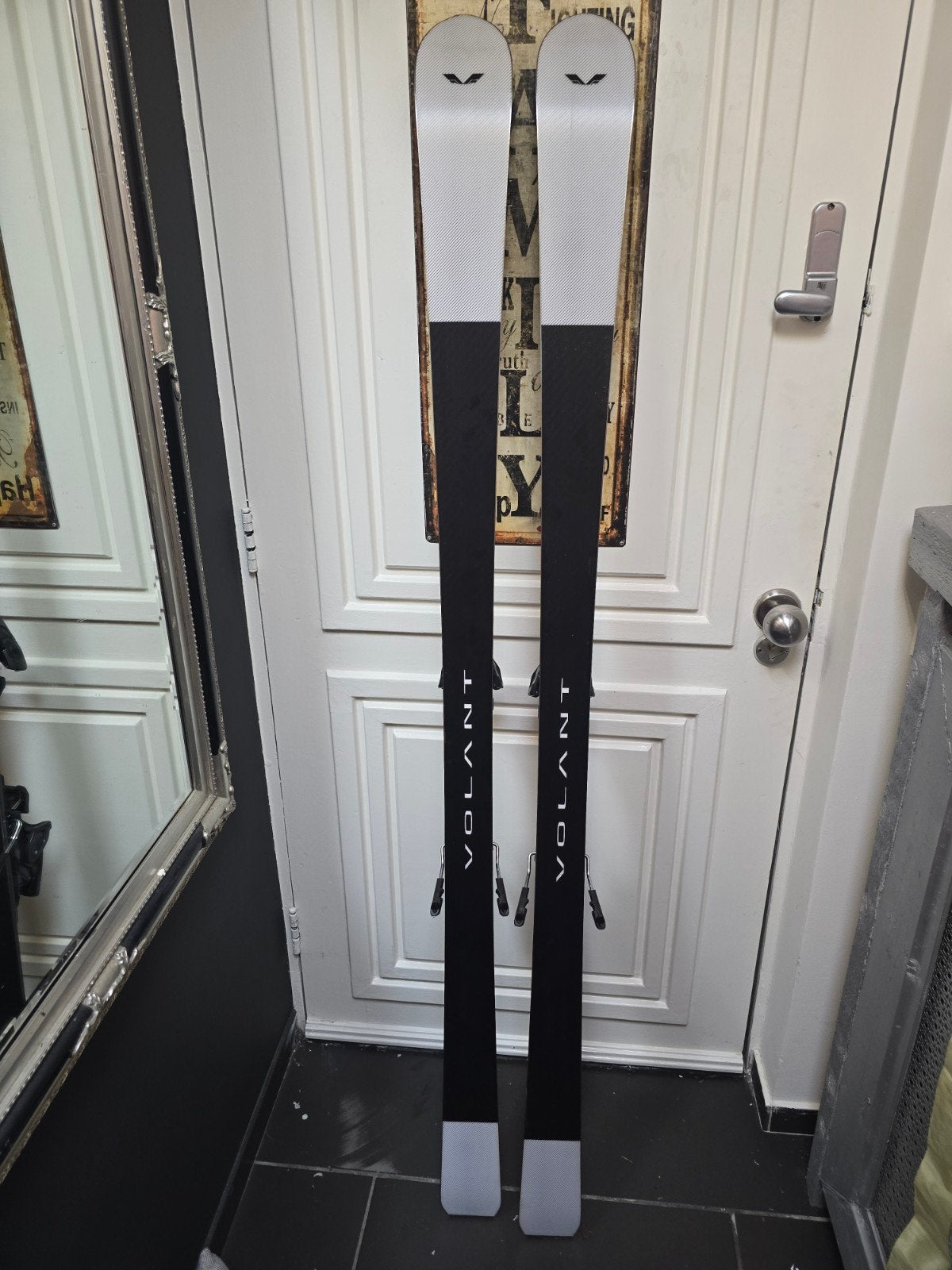 175cm LUXE VOLANT BLACK GEVORDERDEN HIGH END SKI expert !!!, Overige merken, 160 tot 180 cm, Ophalen of Verzenden, Zo goed als nieuw