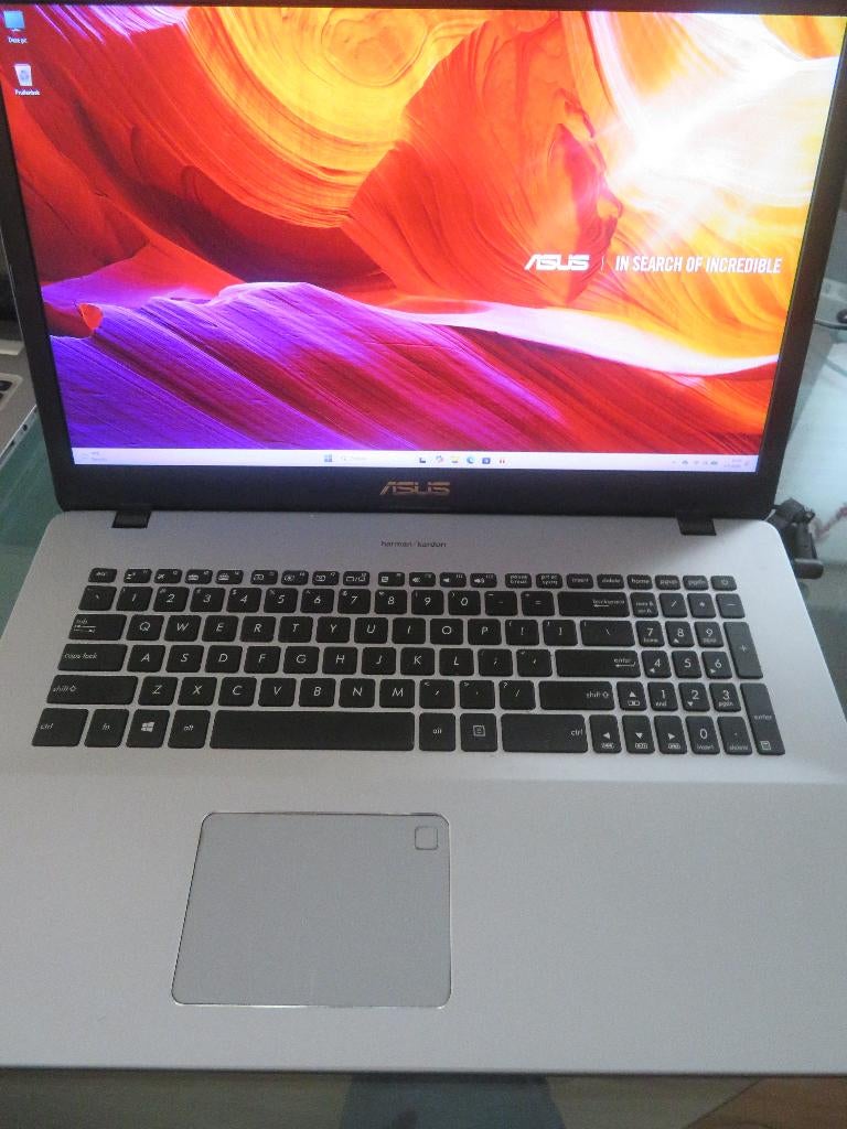 Asus 17" N705U laptop, Ophalen, Met videokaart, Qwerty, Minder dan 2 Ghz