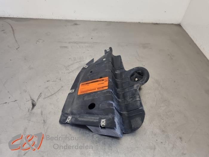 Bumper onderplaat van een Volkswagen Caddy, Gebruikt, -, Volkswagen, -
