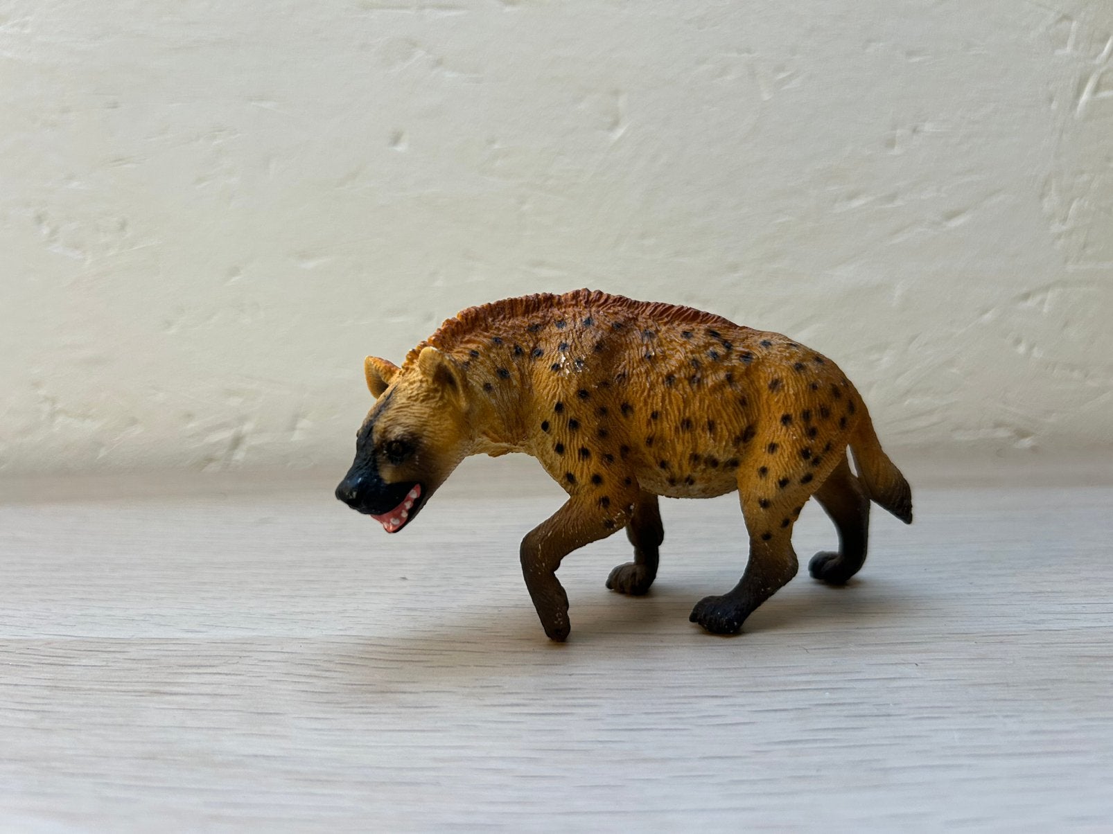 Safari ltd hyena, Ophalen of Verzenden, Zo goed als nieuw, Paard, Beeldje of Figuurtje