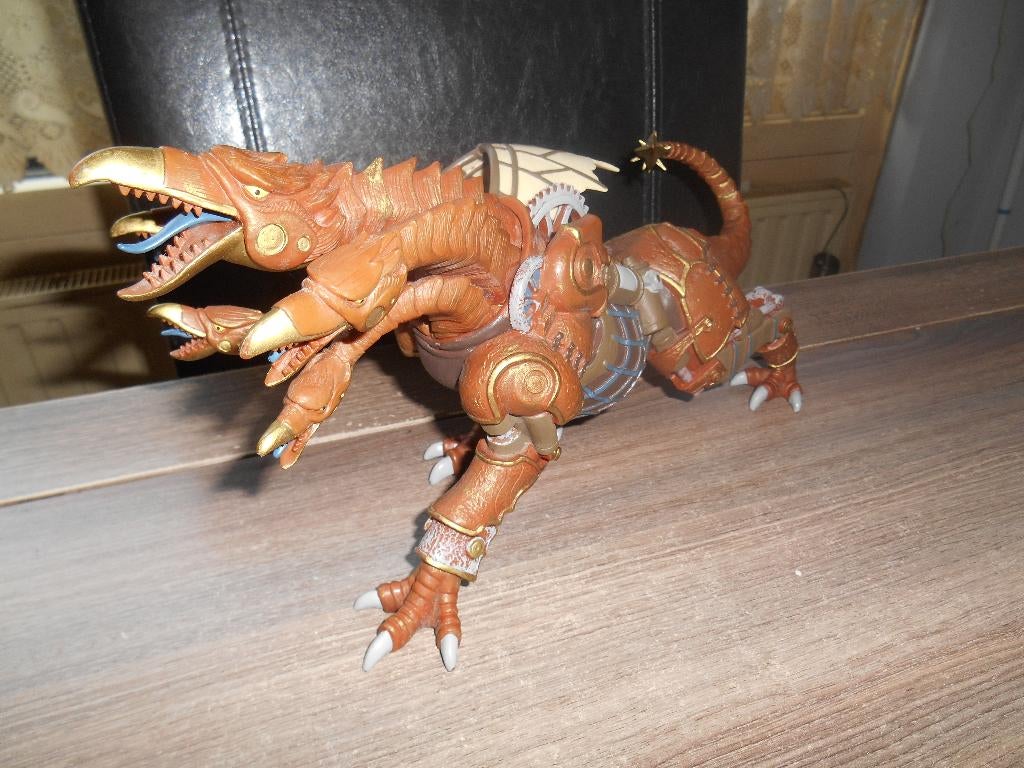 Raveleijn Draconicon uit de Efteling Ravelijn mist 1 vleugel, Verzamelen, Efteling, Gebruikt, Beeldje of Poppetje, Ophalen of Verzenden