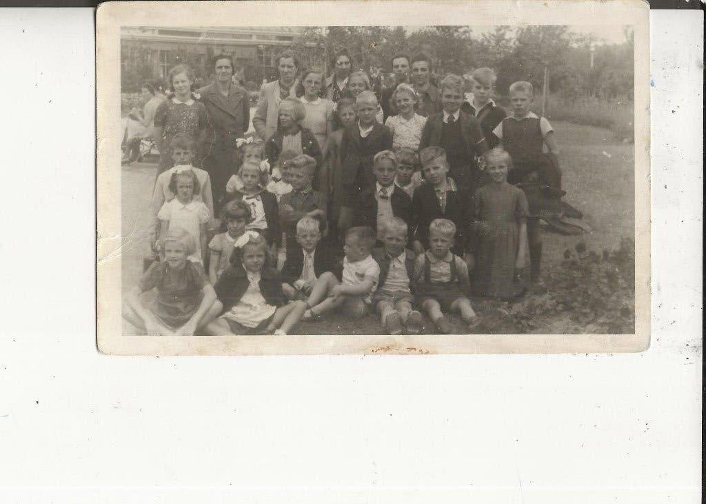 Honselersdijk Schoolklas met leerkrachten buiten Fotokaart, Ophalen of Verzenden, 1920 tot 1940, Ongelopen, Zuid-Holland