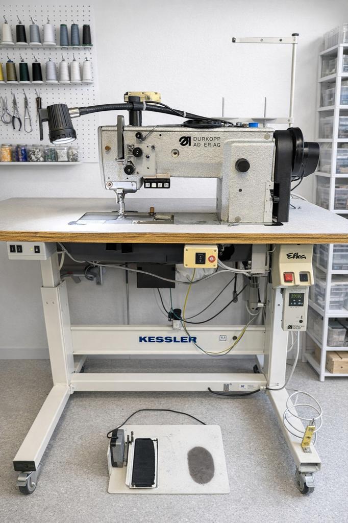 Durkopp Adler industrieel naaimachine automaat- lucht, Gebruikt, Naaimachine, Industrieel, Ophalen