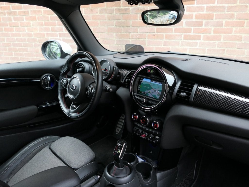MINI Mini 2.0 AUT Cooper S Chili 12 MND garantie / John Coop, Auto's, Gebruikt, Euro 6, 4 cilinders, Leder en Stof
