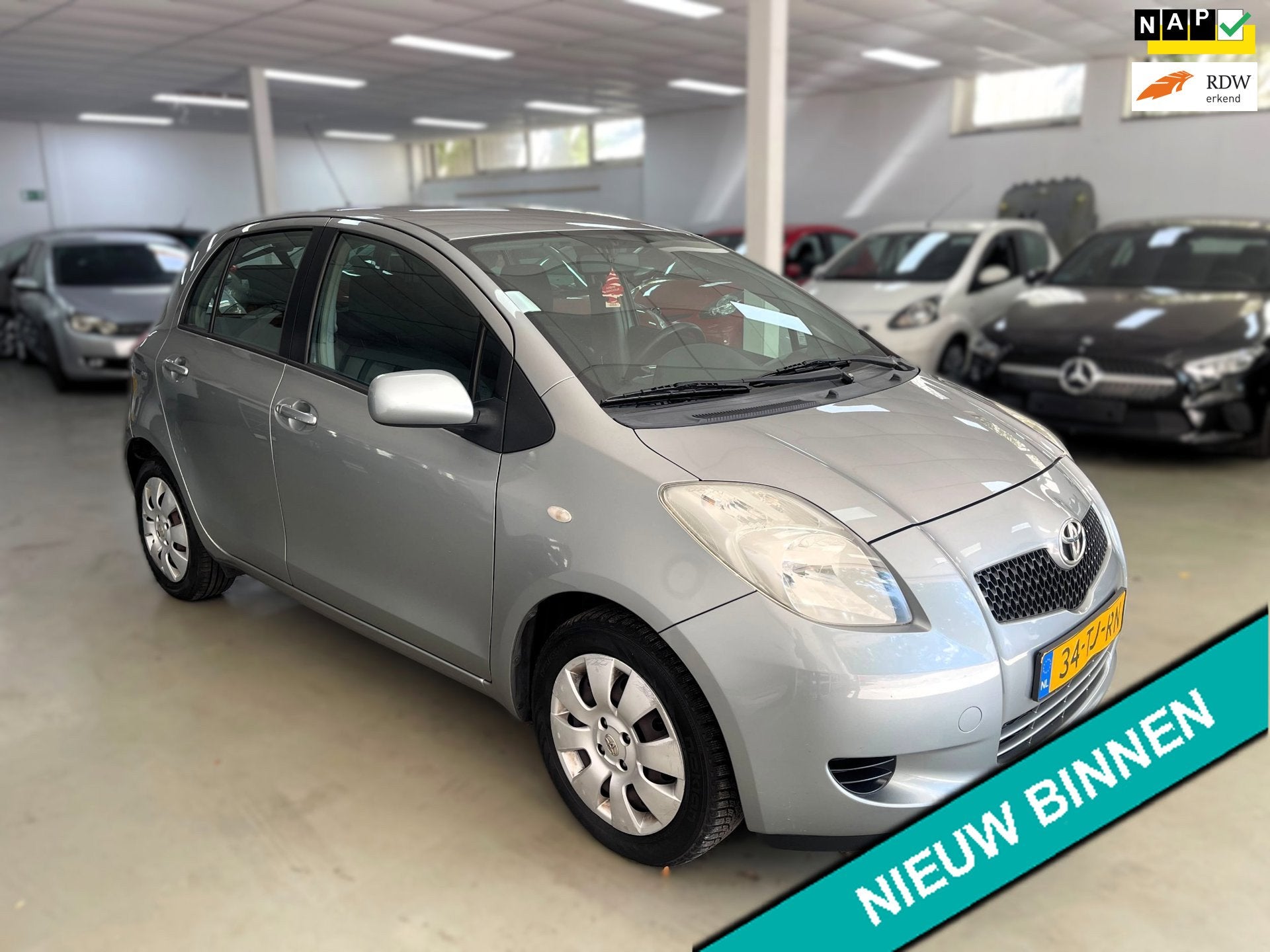 Toyota Yaris 1.3 VVTi Sol, Voorwielaandrijving, 4 cilinders, 995 kg, Origineel Nederlands