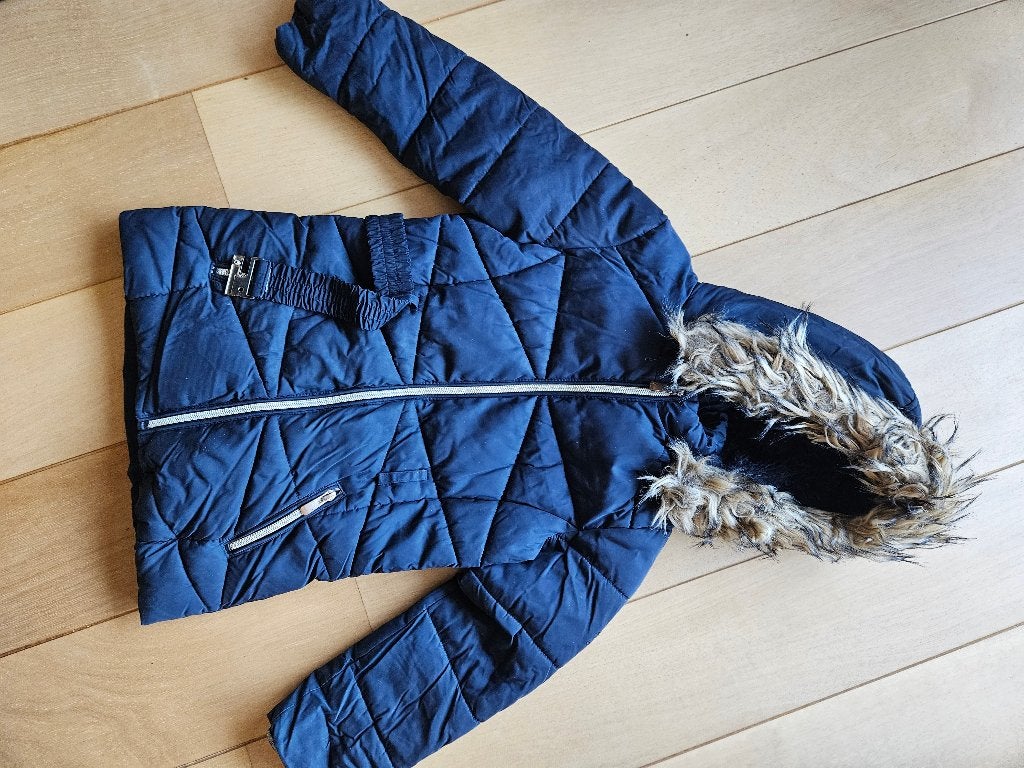 Leuke blauwe winterjas van C&A in maat 122, Kinderen en Baby's, Gebruikt, C&A, Meisje, Ophalen of Verzenden