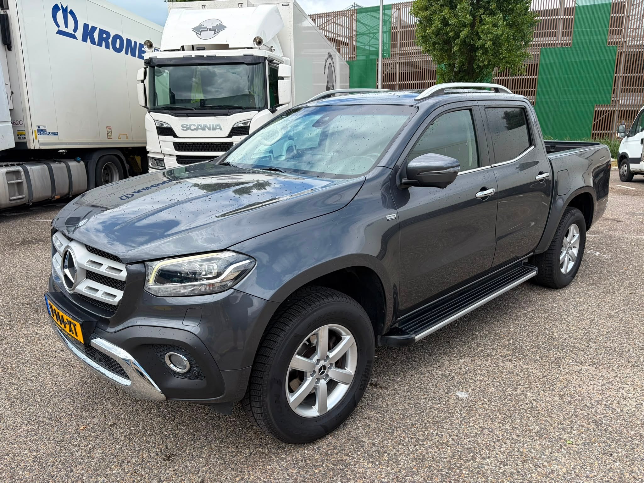Mercedes-Benz X-Klasse 250D 4 Matic Automaat Airco Navi Crui, Gebruikt, Bedrijf, Diesel, 2 stoelen