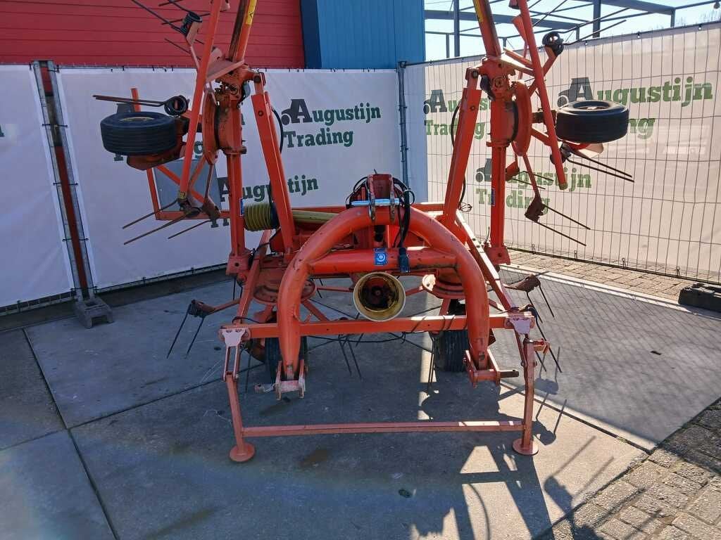 Kuhn Hooischudder, KUHN-Geldr, Overige, Nuenenseweg 165
5667 KP  Geldrop, Info.nl@kuhn.com
