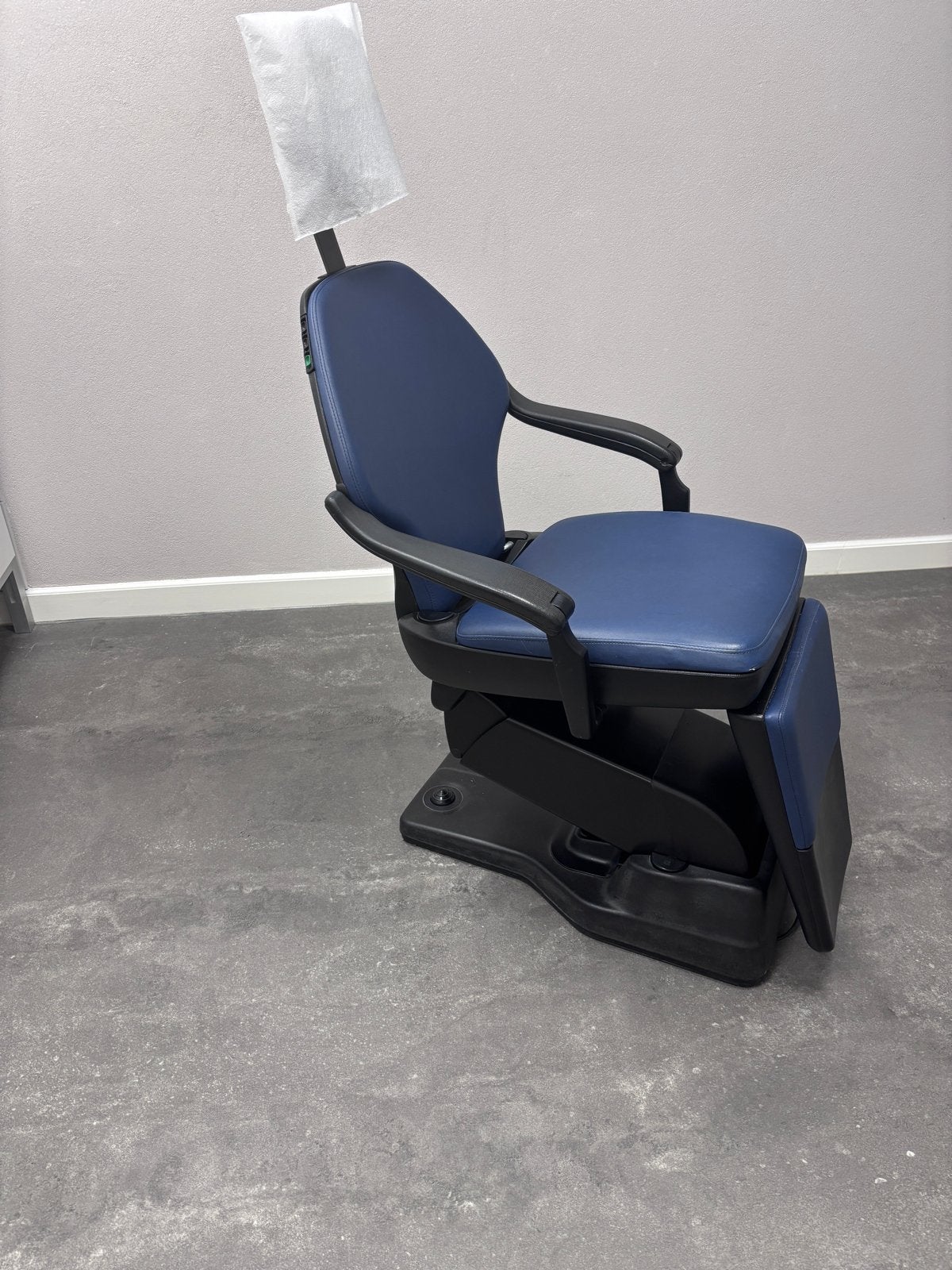 Comfortabele behandelstoel - Blauw, verstelbaar, Huis en Inrichting, Stoelen, Ophalen, Kunststof, Gebruikt, Blauw
