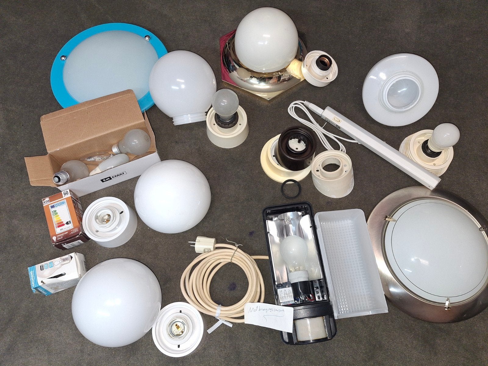 Partij Diverse plafondlampen/bollampen, Ophalen, Gebruikt, Kunststof, Plafondlamp