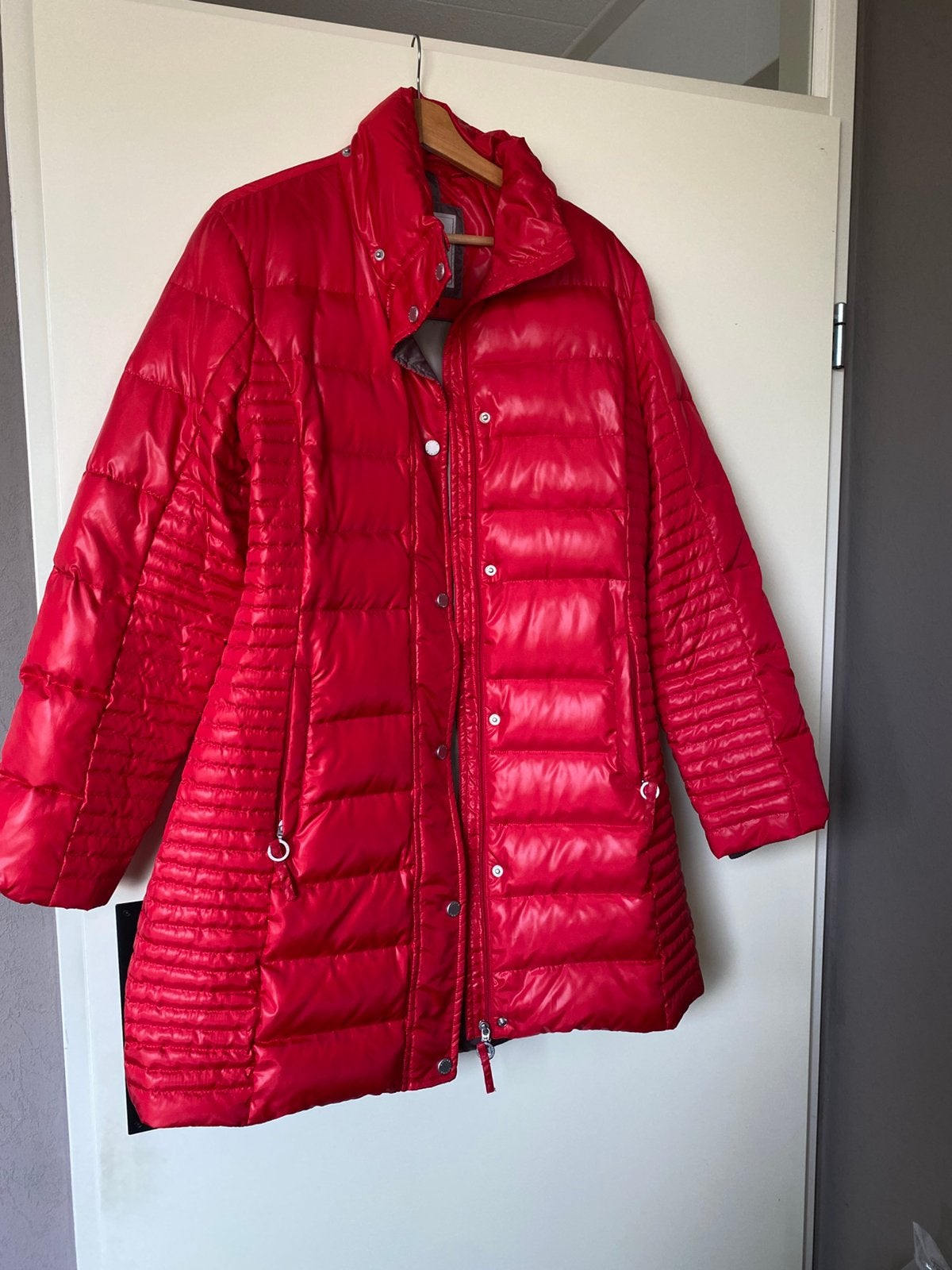 Luhta halflange rode winterjas maat L, Ophalen of Verzenden, Nieuw, Maat 42/44 (L), Rood