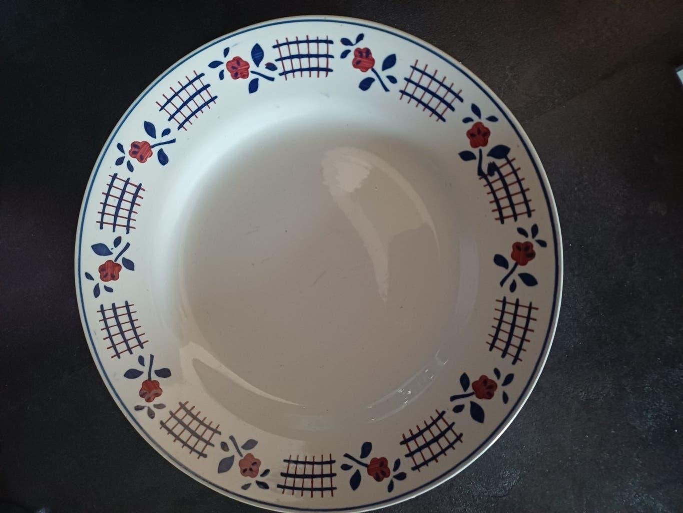Mooie antieke Franse Borden Loibr kleine rode rozen toefjes, Antiek en Kunst, Antiek | Servies los, Verzenden