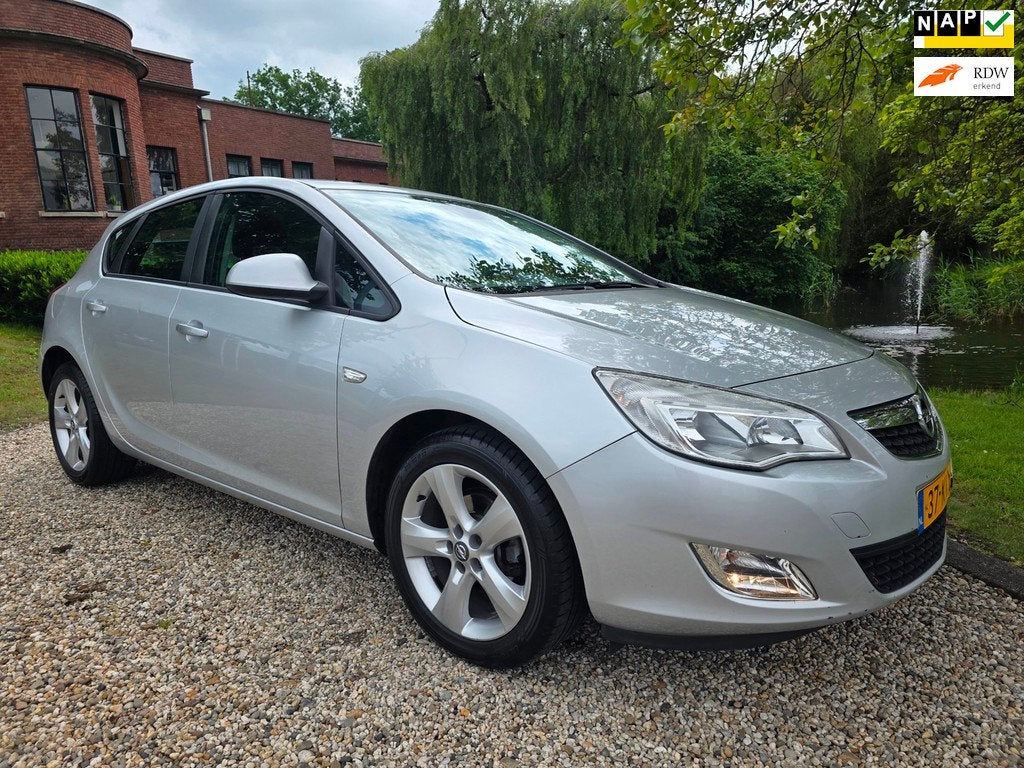 Opel Astra 1.6 Edition 5-deurs AIRCO/cruise, Auto's, Opel, Voorwielaandrijving, Euro 5, Electronic Stability Program (ESP), 680 kg
