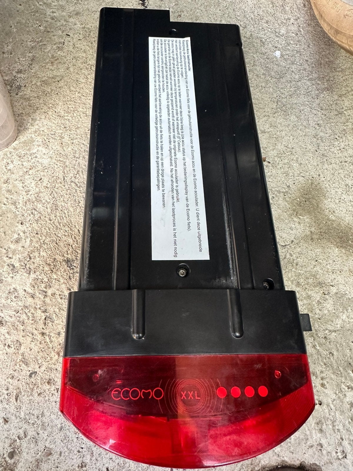 Cortina accu oplader en display, Fietsen en Brommers, Fietsaccessoires | Fietsaccu's, Ophalen, Zo goed als nieuw