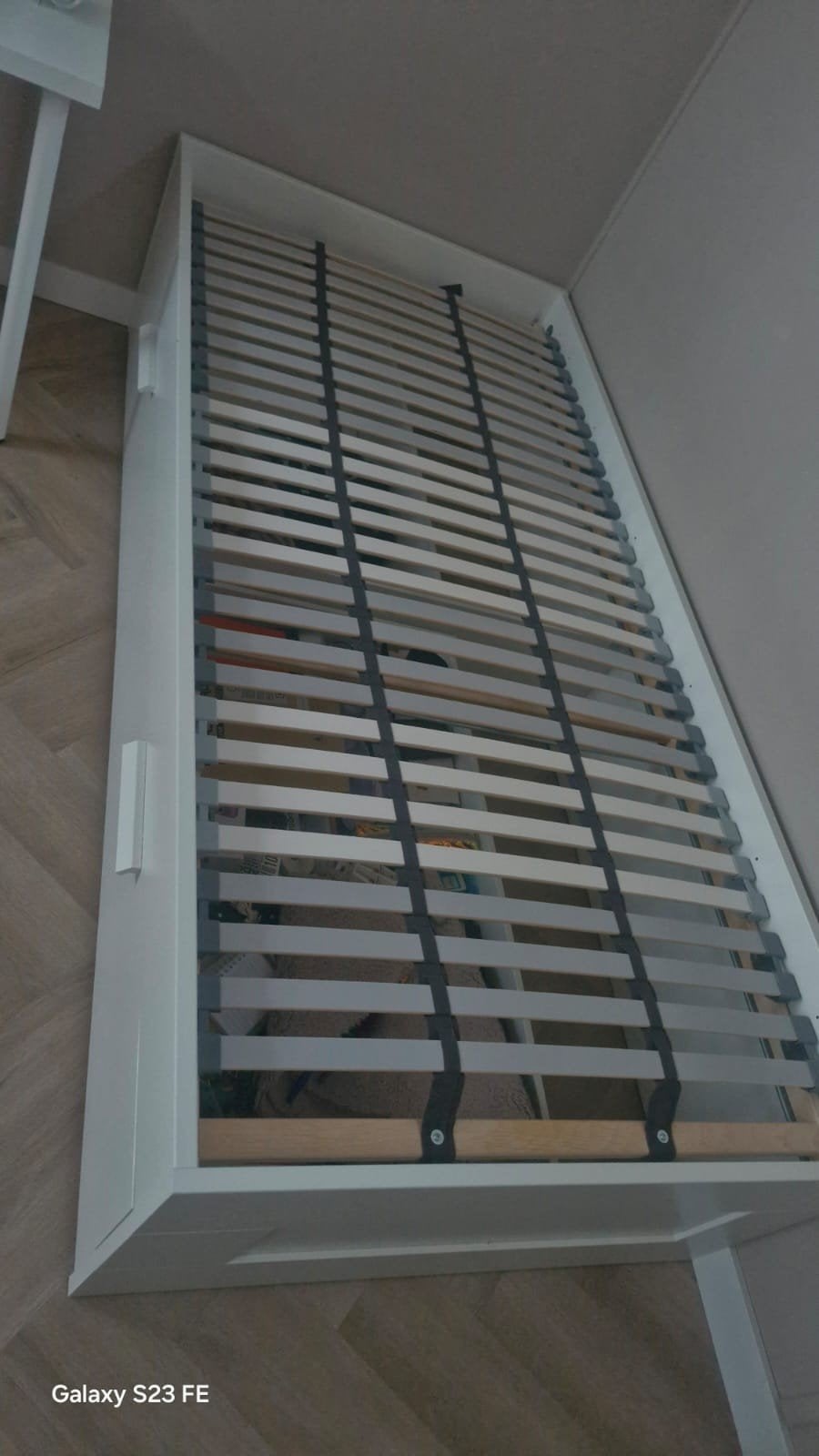 Te koop ZGAN ikea Brimbes 1 persoonsbed, Huis en Inrichting, Slaapkamer | Bedden, Ophalen, 90 cm, Eenpersoons, Wit